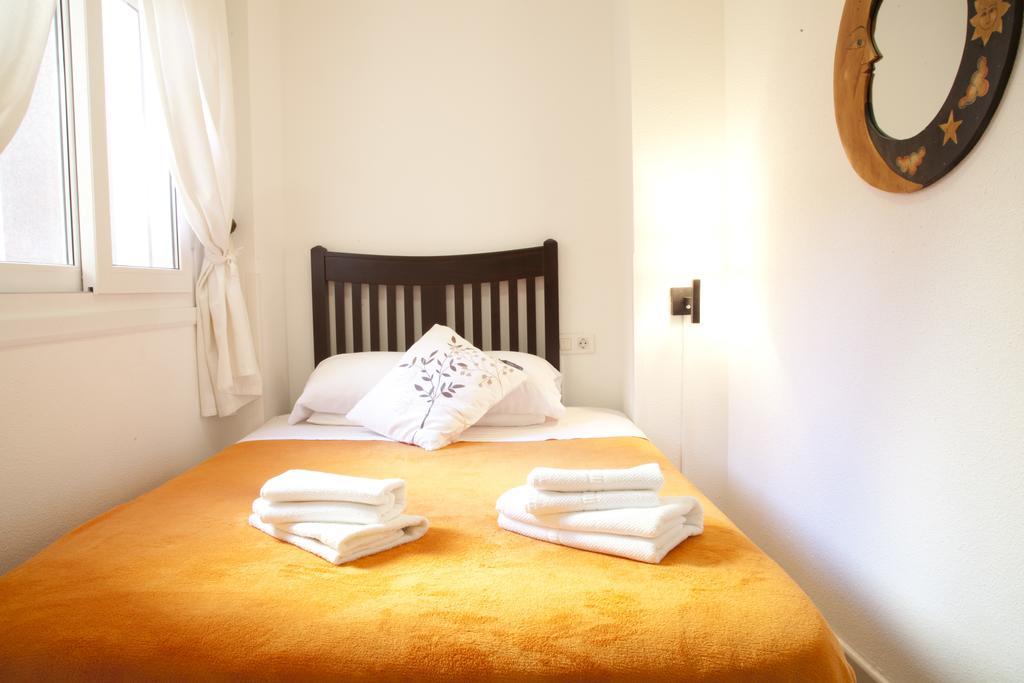 Apartamentos Carolina 토레몰리노스 객실 사진
