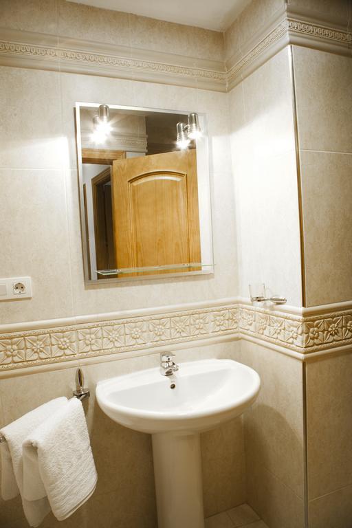 Apartamentos Carolina 토레몰리노스 객실 사진