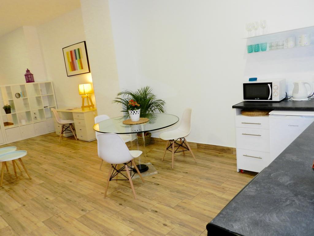 Apartamentos Carolina 토레몰리노스 외부 사진