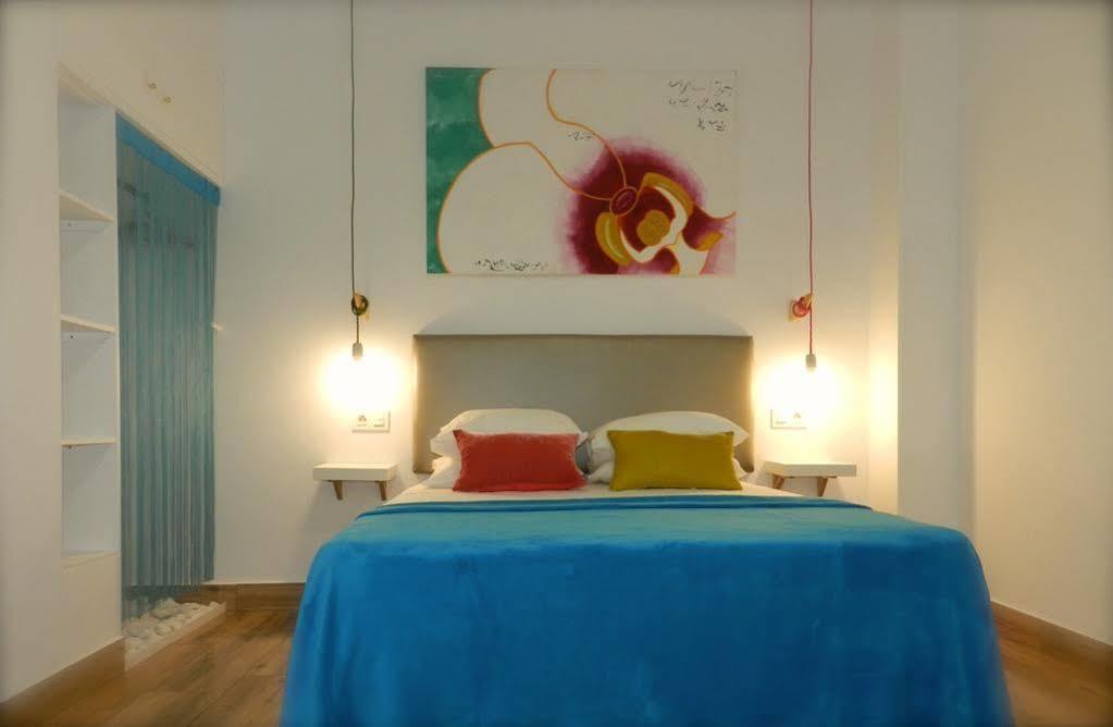 Apartamentos Carolina 토레몰리노스 외부 사진