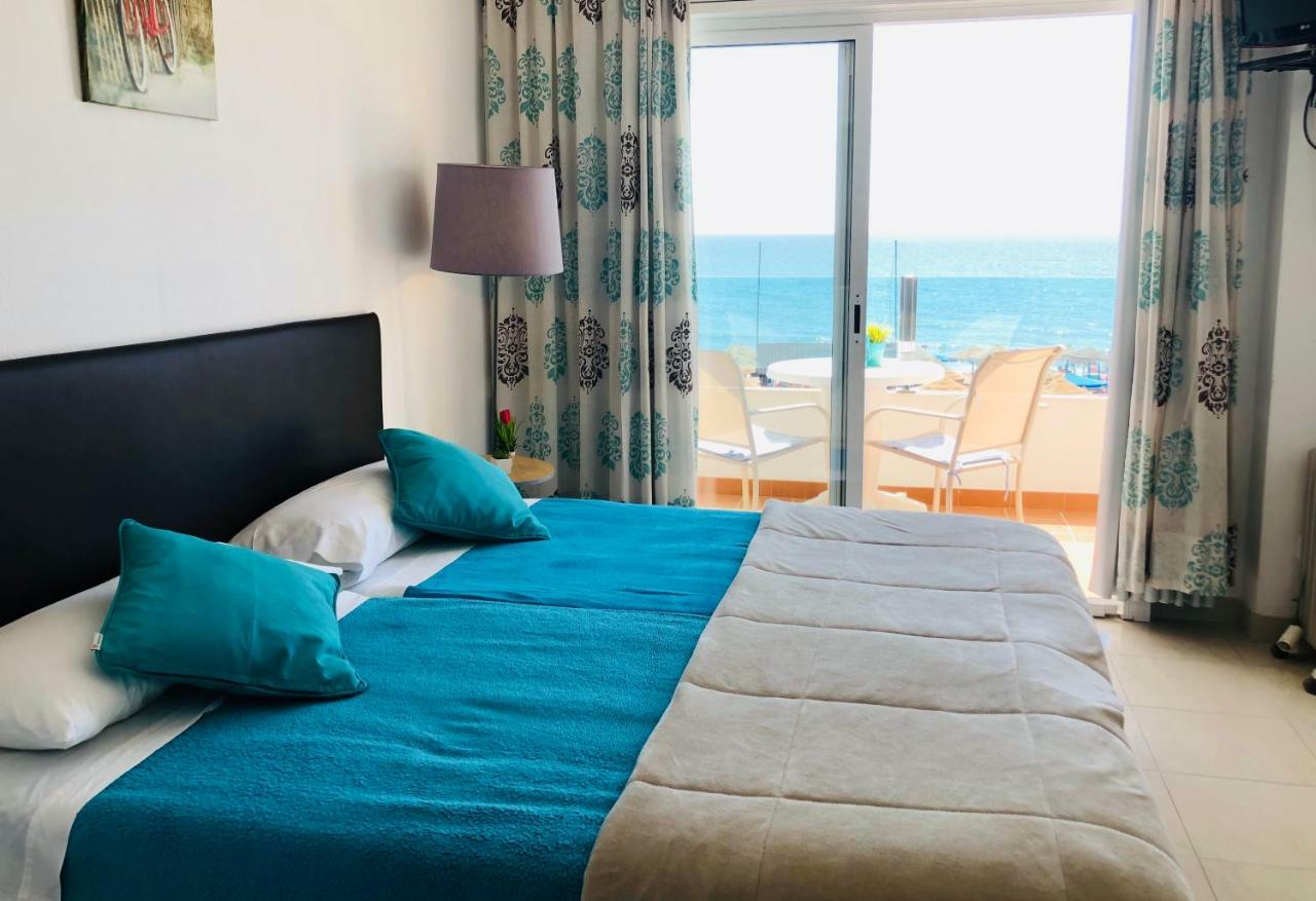 Apartamentos Carolina 토레몰리노스 외부 사진